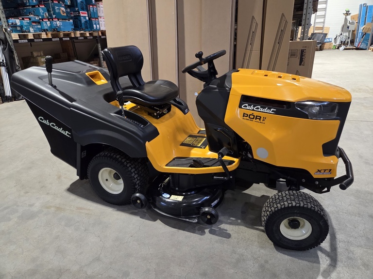 Cub Cadet XT1 árg. 2020