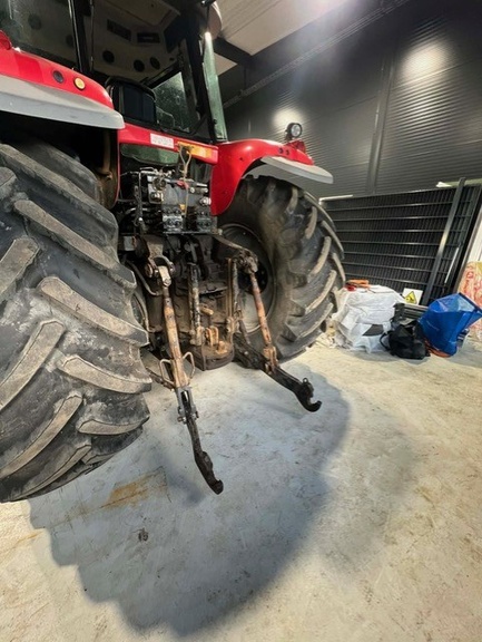 Massey Ferguson 8450 árg. 2006