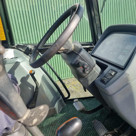 New Holland 6635 árg. 1997