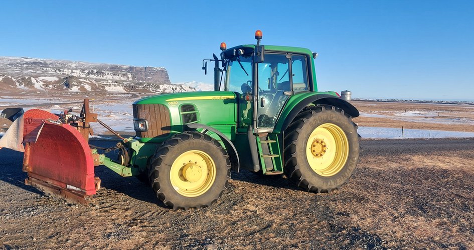 John Deere 6630 árg. 2010