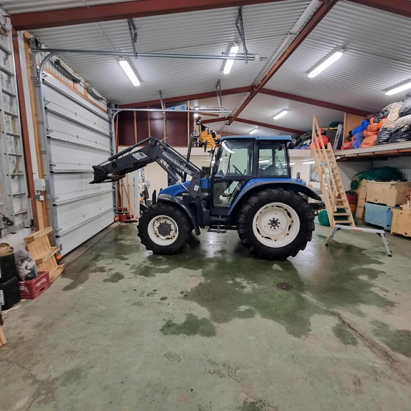 New Holland 6635 árg. 1997