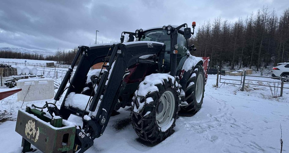 Valtra G135 árg. 2023