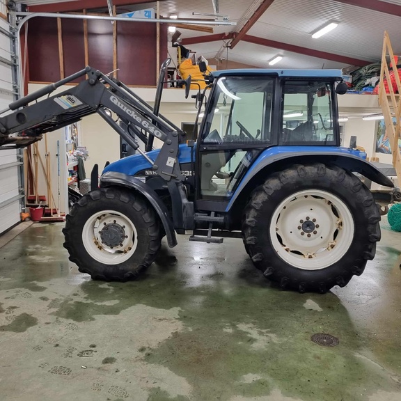 New Holland 6635 árg. 1997