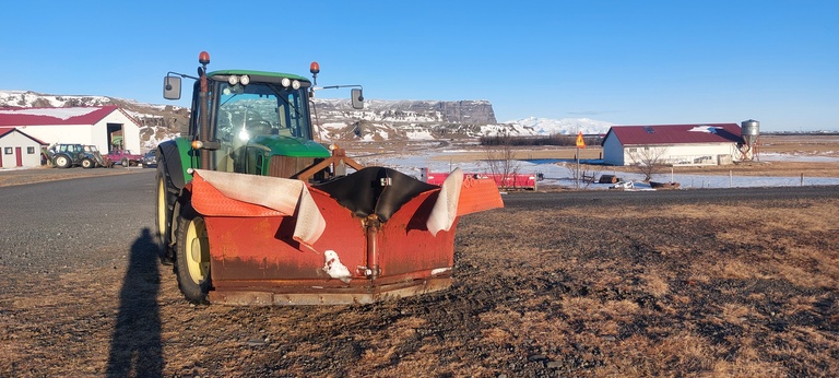 John Deere 6630 árg. 2010